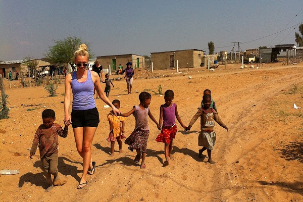 vidaedu voluntariado internacional saude criancas comunidade san namibia africa
