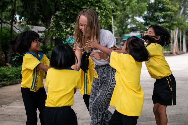 vidaedu ensino criancas voluntariado hua hin tailandia