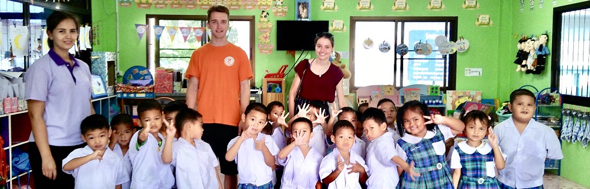 Social com Crianças na Tailândia