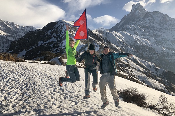 vidaedu voluntariado e trekking himalaias nepal